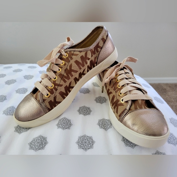 Michael Kors sneakers (gold) size 8 1/2 - Picture 1 of 5